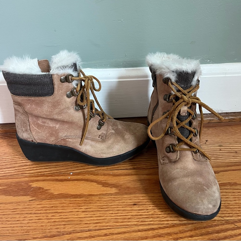 Sperry Women’s Luca Peak waterproof Boot 6.5 Faux Fur Lining